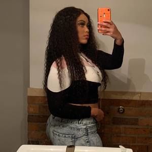 Meet your Posher, Lashay